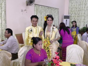 ミャンマーの結婚披露宴