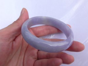 ラベンダー翡翠バングル