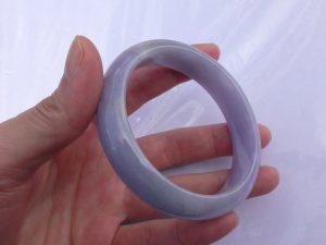 ラベンダー翡翠バングル