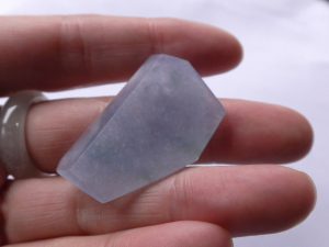 ラベンダー翡翠原石