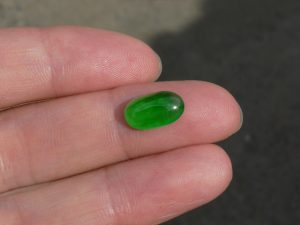 蛍光翡翠ルース