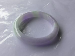 ラベンダー翡翠バングル