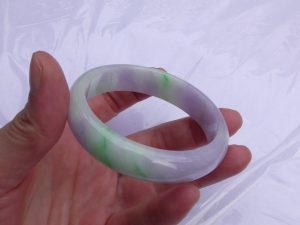 ラベンダー翡翠バングル