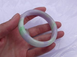 ラベンダー翡翠バングル