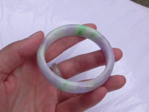 ラベンダー翡翠バングル