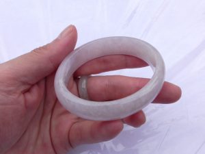 ラベンダー翡翠バングル