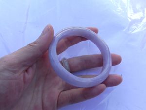 ラベンダー翡翠バングル