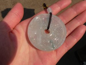 翡翠カービング（彫刻品）