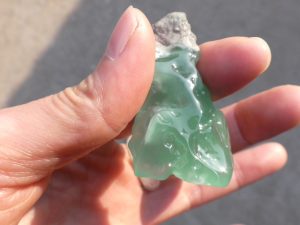 氷翡翠原石