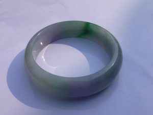 三彩翡翠バングル