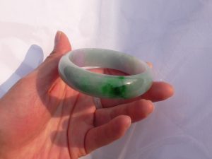 三彩翡翠バングル