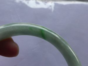 翡翠バングル
