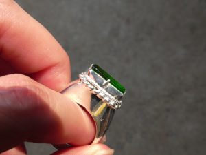 ろうかん翡翠ルース