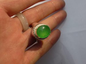 ろうかん翡翠（ひすい）ルース