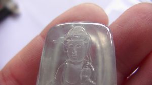 氷翡翠（ヒスイ）カービング