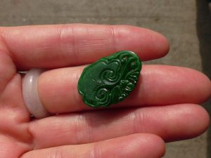 翡翠カービング