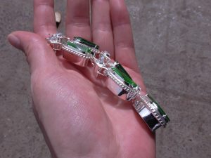 ろうかん翡翠ネックレス