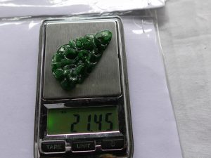 翡翠カービング