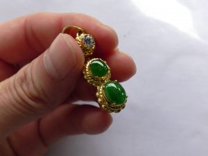 翡翠（ひすい）ペンダント