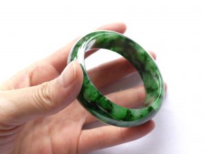 ろうかん翡翠バングル