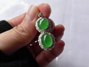 翡翠(ヒスイ)ペンダント