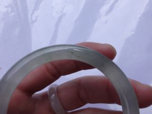 氷翡翠(ひすい)バングル