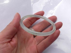 氷翡翠（ヒスイ）バングル