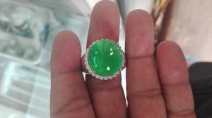 ろうかん翡翠ルース