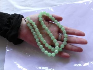 翡翠ビーズネックレス