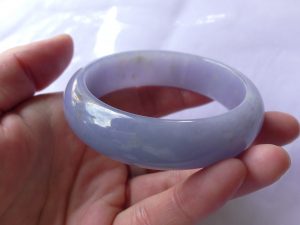 ラベンダー翡翠バングル
