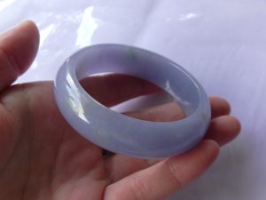 ラベンダー翡翠バングル