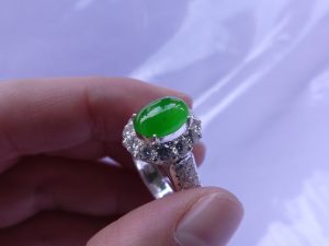 ろうかん翡翠リング