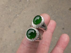 ろうかん翡翠（ヒスイ）ルース