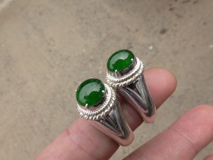 ろうかん翡翠（ヒスイ）ルース