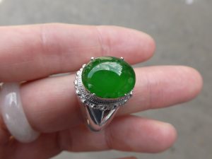 ろうかん翡翠ルース