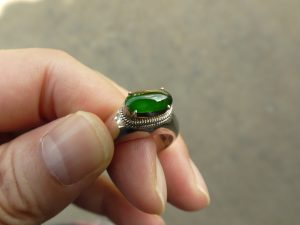 ろうかん翡翠ルース