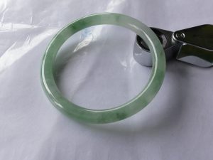 氷翡翠プリンセスバングル