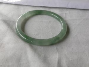 氷翡翠プリンセスバングル