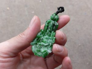 翡翠カービング