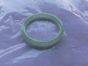 氷翡翠バングル