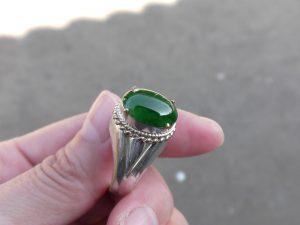 ろうかん翡翠ルース