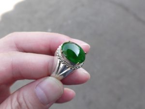 ろうかん翡翠ルース