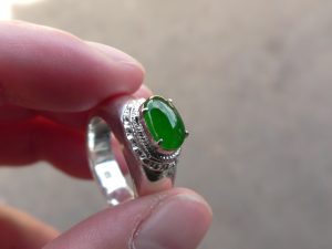 ろうかん翡翠ルース