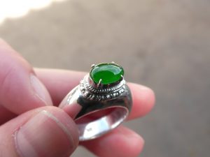 ろうかん翡翠ルース