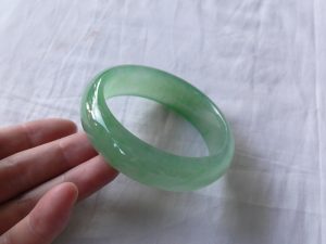 高級氷翡翠バングル