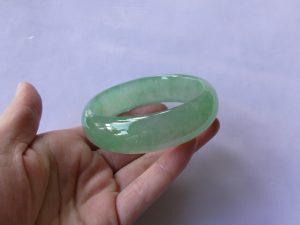 高級氷翡翠バングル