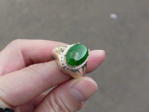 ろうかん翡翠ルース