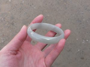 本翡翠バングル