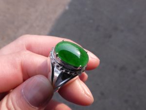 ろうかん翡翠リング