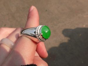 ろうかん翡翠ルース